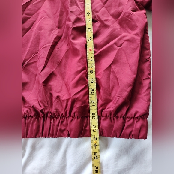 RUE 21 Ladies Full Zip Hooded Windbreaker. Size Large. - Picture 8 of 8